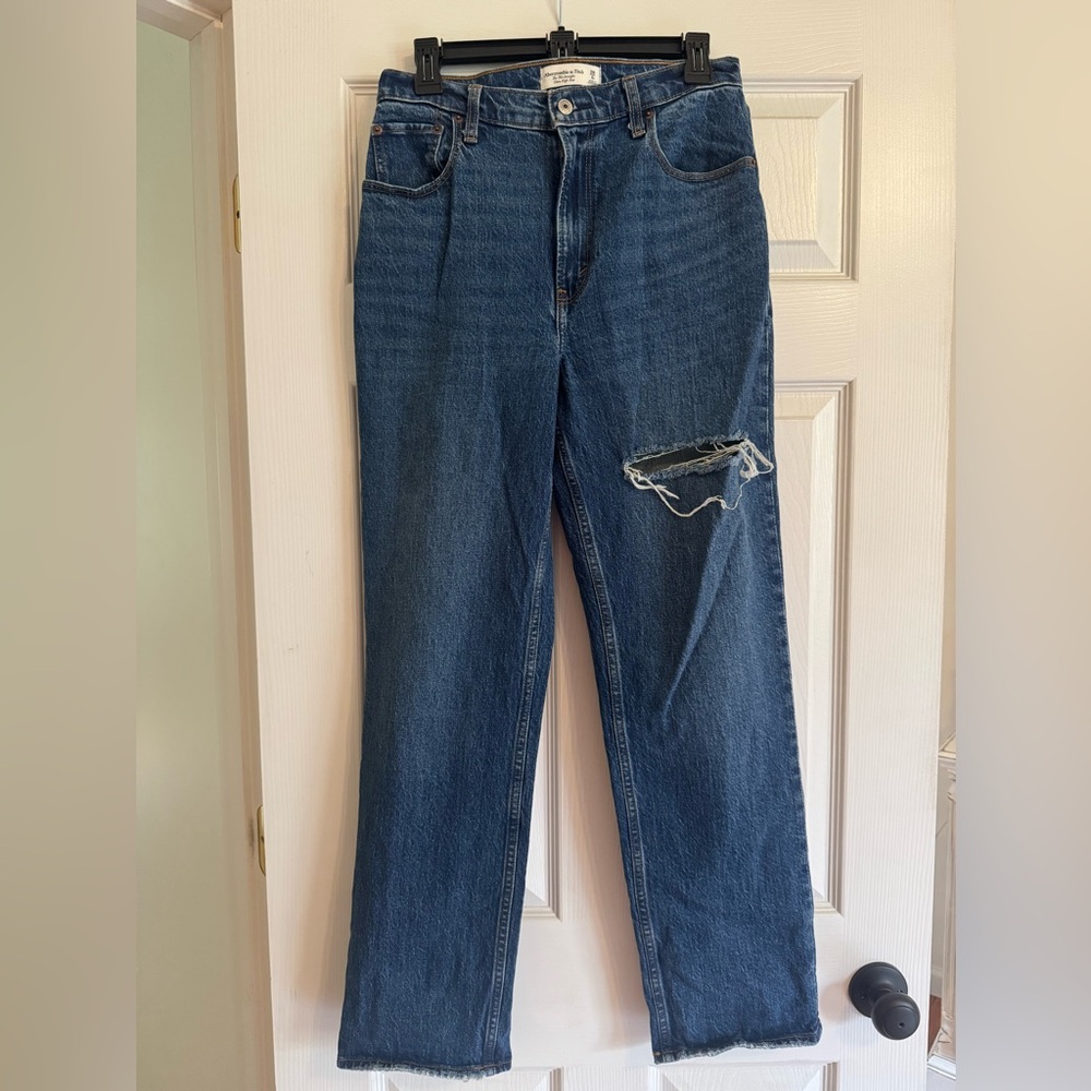 Abercrombie & Fitch High Rise Straight Leg Jeans